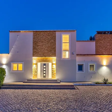 Villa Goldeneye - Luxury 6 Bedroom Lagoa (Algarve)