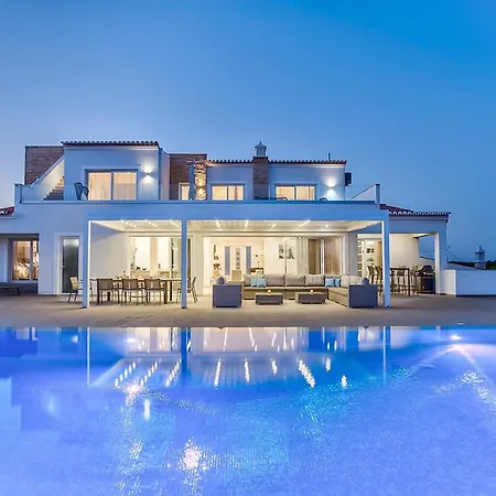 Villa Goldeneye - Luxury 6 Bedroom Lagoa (Algarve)