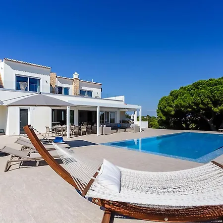 Goldeneye - Luxury 6 Bedroom Villa