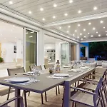 Goldeneye - Luxury 6 Bedroom Βίλα *