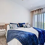 Goldeneye - Luxury 6 Bedroom Βίλα *