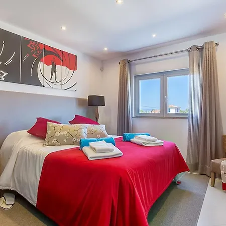 Villa Goldeneye - Luxury 6 Bedroom